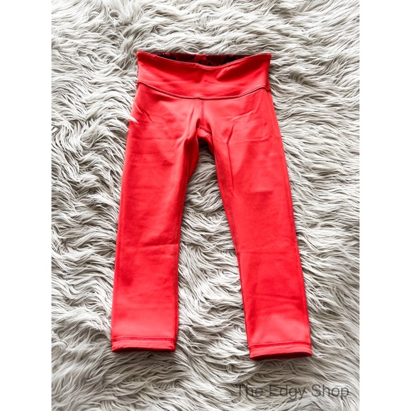 lululemon athletica | Wunder Under Crop Reversible - Picture 6 of 13